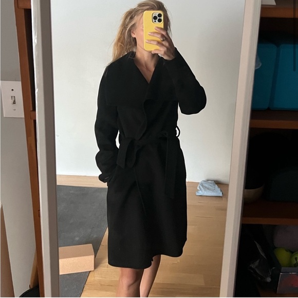 Tahari wrap coat - Picture 4 of 7